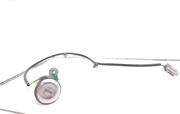 Nissan Primera Front door lock (next to the handle) 