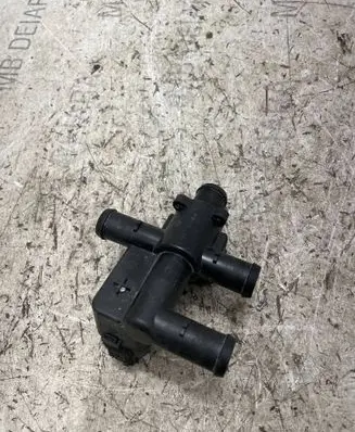 Mercedes-Benz S W221 EGR thermostat A2308800084