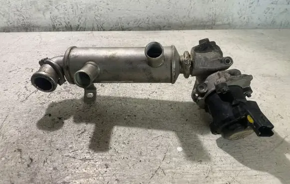 Mazda 2 EGR valve cooler VP1U3H9P445AF 2S6Q9F464AB 3132008