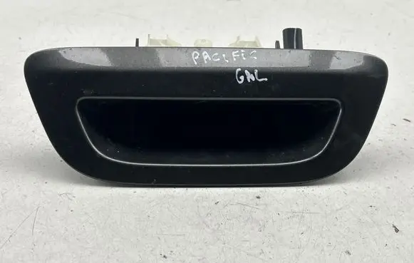 Chrysler Pacifica Tailgate/trunk/boot exterior handle 5RP06LAUAC 6436490