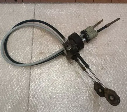 Opel Meriva A Gear shift cable linkage 24461921