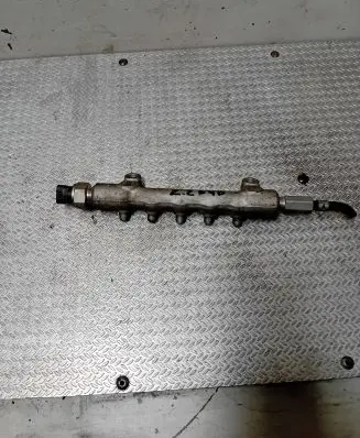 Toyota RAV 4 (XA30) Fuel main line pipe