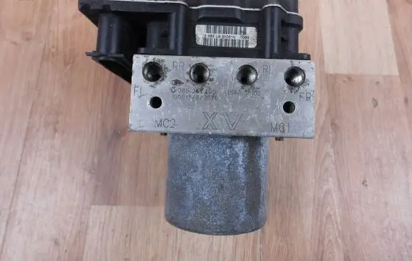 Toyota Avensis T270 ABS Pump 4454005100
