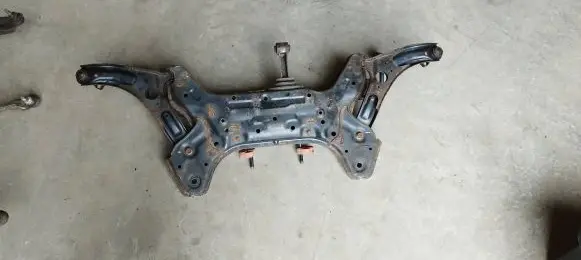 KIA Picanto Front subframe 624011y300