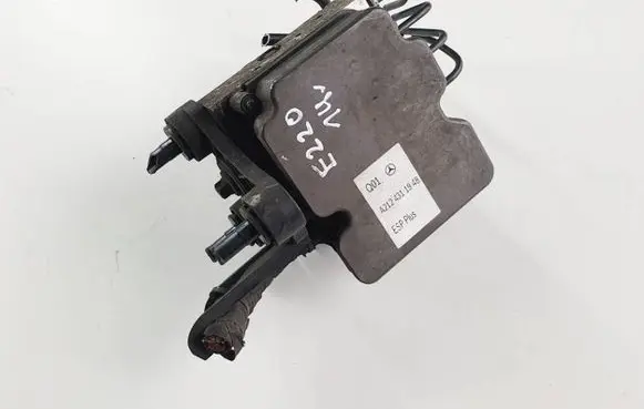 Mercedes-Benz E W212 ABS Pump A2124311948