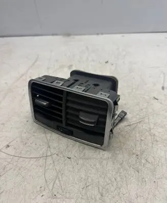 Audi A6 S6 C6 4F Rear air vent grill 4F0819203B