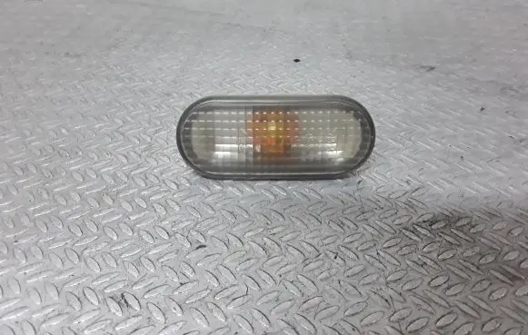 Seat Toledo II (1M) Front fender indicator light 3B0949117C