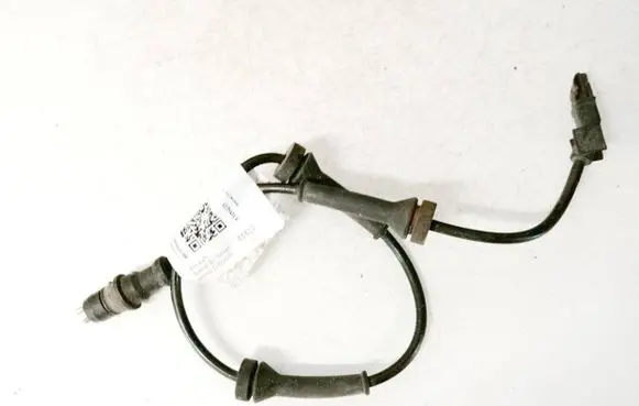 Renault Scenic I ABS brake wheel speed sensor 8200296570