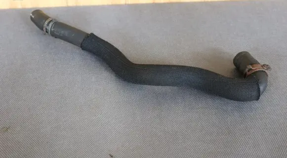 Mercedes-Benz E W212 Engine coolant pipe/hose 2128301896