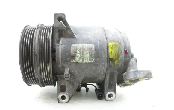 Volvo V50 Air conditioning (A/C) compressor (pump) 