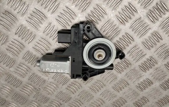 Dodge Durango III Front door window regulator motor WR12744 931400104