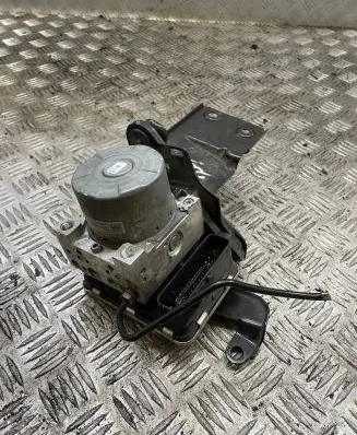 Volkswagen Golf VII ABS Pump 5Q0614517EE