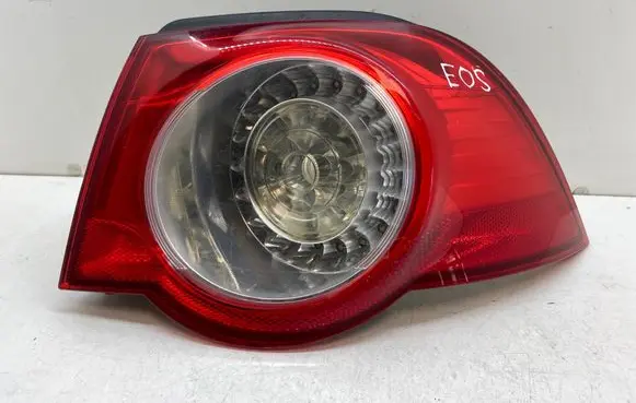 Volkswagen Eos Rear/tail lights 1Q0945258A