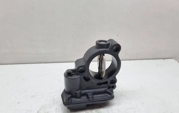 BMW 2 F46 Throttle valve 8512452