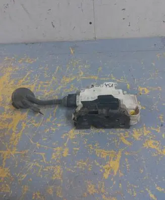Audi A6 S6 C6 4F Front door lock 4F1837015