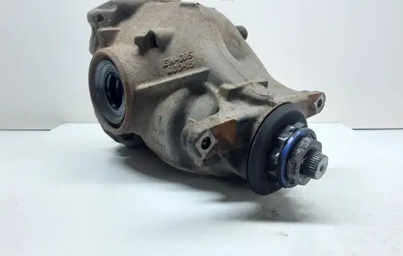 BMW X5 E70 Rear differential 7590913 7553948