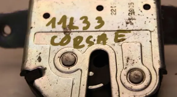 Opel Corsa E Tailgate/trunk/boot lock/catch/latch 