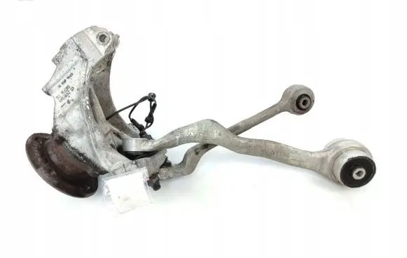 BMW M5 Rear wheel hub