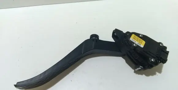 Volkswagen Touareg I Accelerator throttle pedal 7L0723507A 6PV00802626