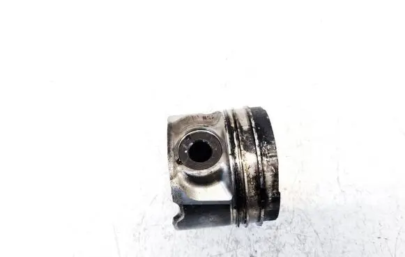 Toyota RAV 4 (XA30) Piston 