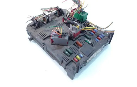Peugeot Partner Fuse module 9118085120C 9652474880