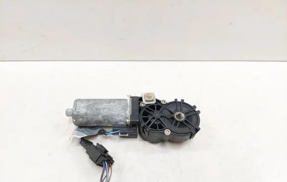 BMW 7 E65 E66 Seat adjustment motor 0095866 0390201974