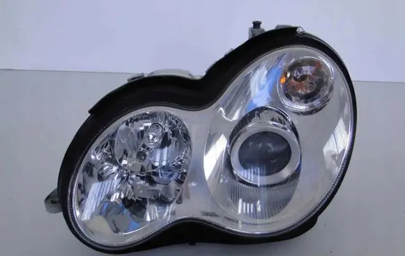 Mercedes-Benz C W203 Headlight/headlamp A2038203761 0301166275