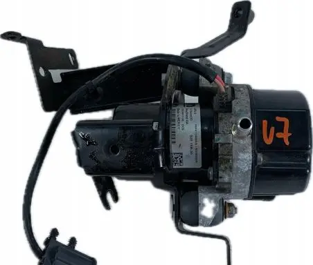 Chrysler Pacifica Vacuum pump 68413466AA