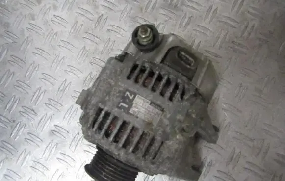 Toyota Corolla Verso E121 Generator/alternator