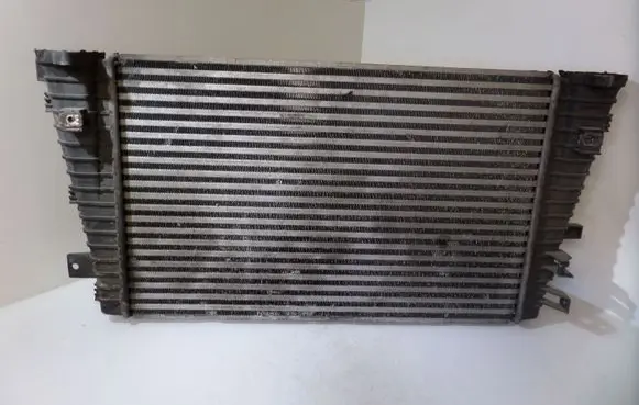 Opel Zafira B Intercooler radiator 13171435 2385C 8135