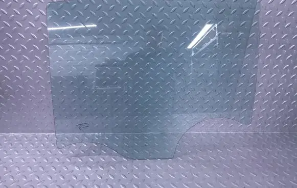 Dacia Sandero III Rear door window glass 823011397R