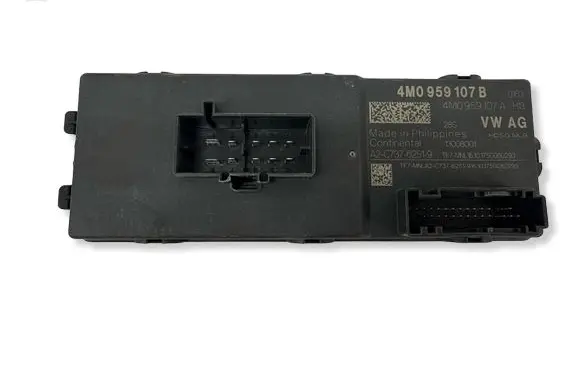 Audi A4 S4 B9 8W Tailgate/trunk control unit/module 4M0959107B