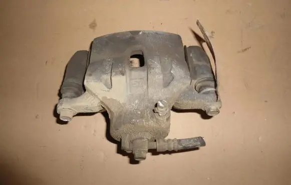 Hyundai Veloster Front brake caliper