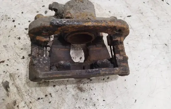 BMW 1 E81 E87 Front brake caliper
