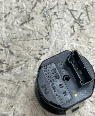 BMW 7 F01 F02 F03 F04 Passenger airbag on/off switch 9483731
