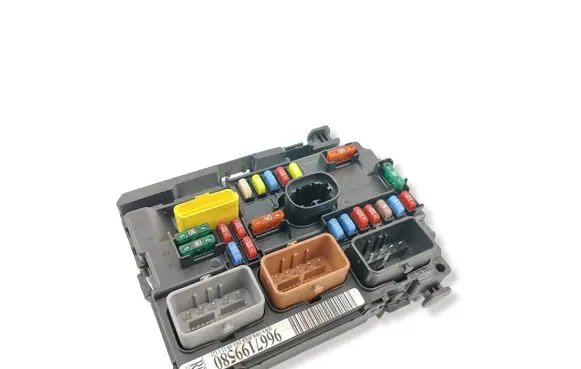 Citroen C3 Pluriel Fuse box set 9667199580