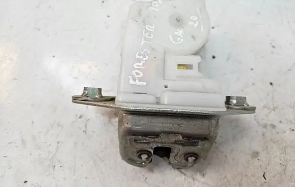 Subaru Forester SH Tailgate/trunk/boot lock/catch/latch