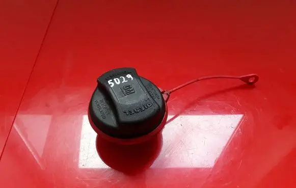 Opel Zafira C Fuel tank filler cap NOCODE