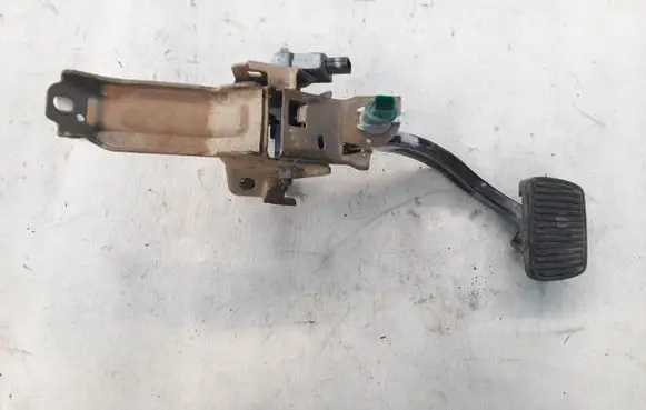 KIA Sportage Brake pedal 32800-P0200