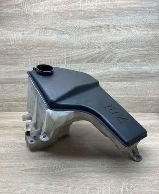 BMW X5 E53 Windshield washer fluid reservoir/tank 8252738