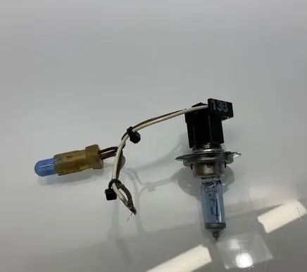 Mercedes-Benz C W203 Headlight/headlamp bulb 