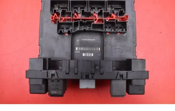 Skoda Octavia Mk2 (1Z) Comfort/convenience module 3C0937049A