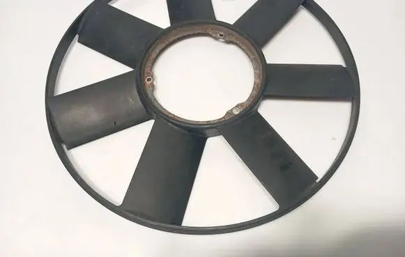 BMW 5 E39 Fan impeller 6600100000