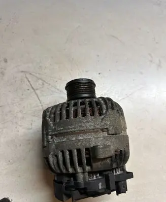 Nissan Qashqai Generator/alternator 8200390667 0124525082