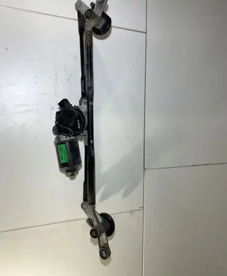 KIA Soul Front wiper linkage and motor