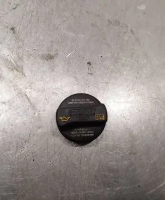 Volkswagen Golf V Oil filler cap 026103485
