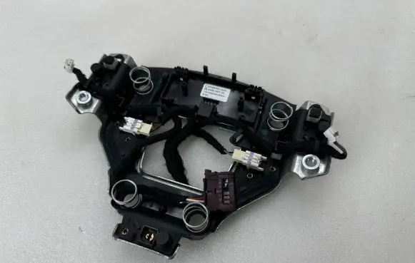 Tesla Model X Steering wheel trim 102338100F A16HC001874 0589P1000552