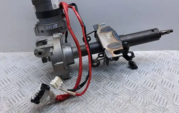 Toyota Avensis T270 Electric power steering pump 4525005780 6900001423 4525005690
