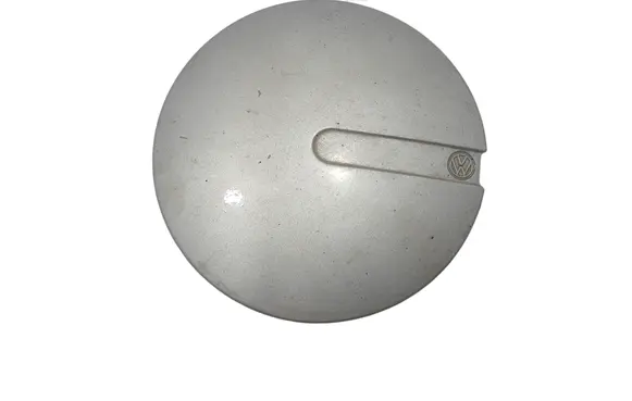 Volkswagen Golf III Original wheel cap 1H0601149