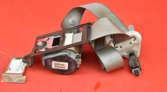 Chrysler Pacifica Front seatbelt 601327500C